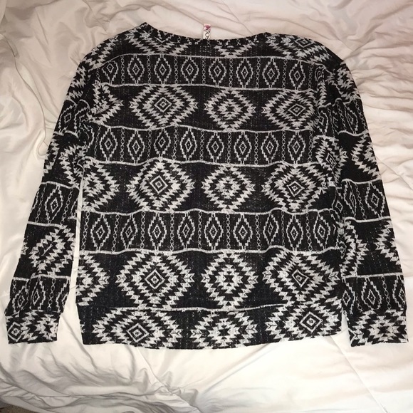 Aztec Long Sleeve Tee - Picture 2 of 3